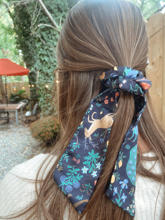 MENAGERIE SILKY SCRUNCHIE